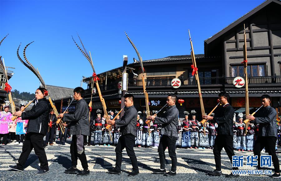 （決戰(zhàn)決勝脫貧攻堅(jiān)&middot;圖文互動(dòng)）（1）一個(gè)小鎮(zhèn)&ldquo;撬動(dòng)&rdquo;整縣脫貧&mdash;&mdash;社會(huì)扶貧的貴州丹寨樣板