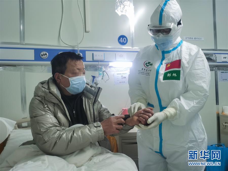 （抗疫一線醫(yī)務人員英雄群體&middot;圖文互動）（2）合力護航生命之舟&mdash;&mdash;遼寧、上海、廣東等醫(yī)療隊聯(lián)手決戰(zhàn)雷神山