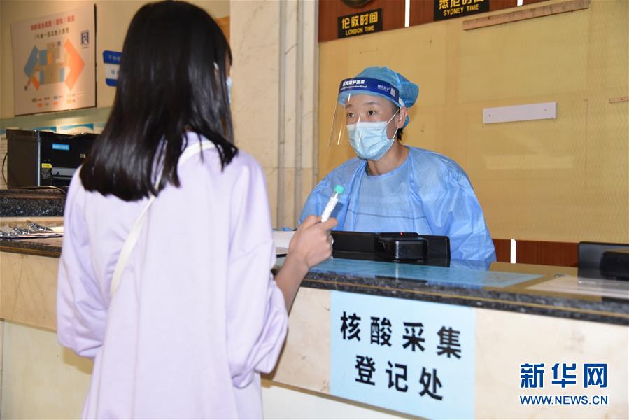 （圖文互動(dòng)）（3）醫(yī)療服務(wù)&ldquo;不打烊&rdquo;&mdash;&mdash;國(guó)慶假期醫(yī)院走訪(fǎng)見(jiàn)聞