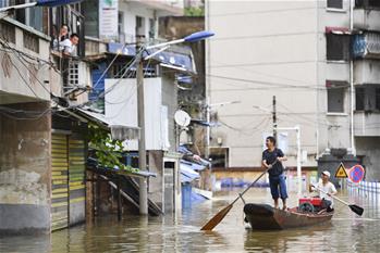 洪水來(lái)時(shí)，那暖心的民間救援