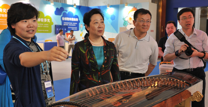 北京市市科委主任閆傲霜、副主任朱世龍檢查2015年科技周主場(chǎng)籌備工作