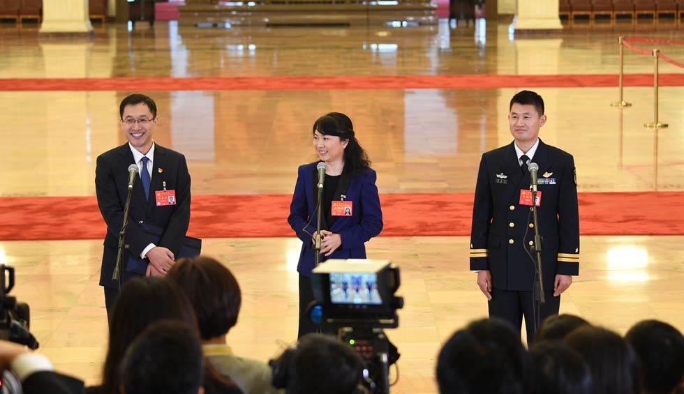 孟祥飛、李媛、曹先建接受采訪