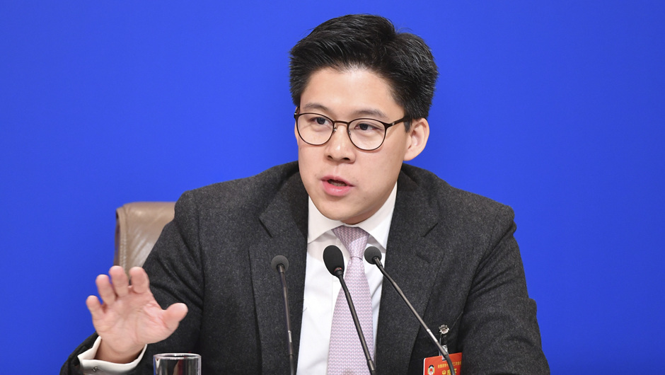 全國政協(xié)委員、中國香港體育協(xié)會暨奧林匹克委員會副會長、霍英東集團副總裁 霍啟剛