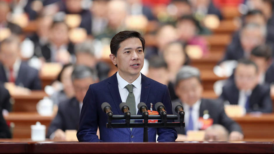 中國(guó)民間商會(huì)副會(huì)長(zhǎng)，百度在線網(wǎng)絡(luò)技術(shù)（北京）有限公司董事長(zhǎng)兼首席執(zhí)行官 李彥宏