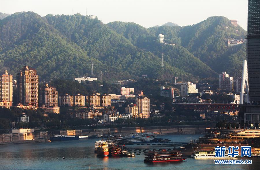 港口&ldquo;晴雨表&rdquo;透出經(jīng)濟(jì)新氣息