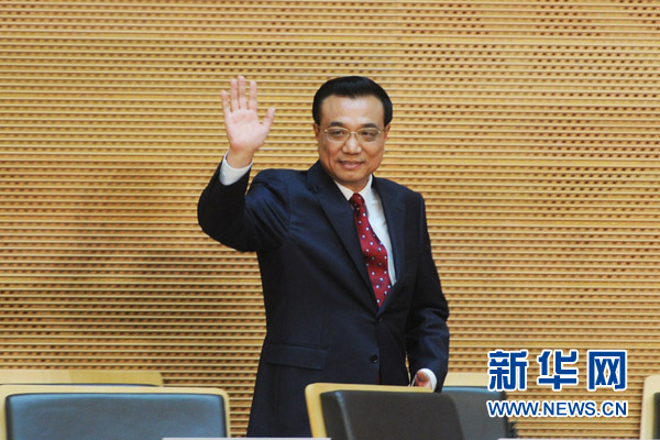 5月5日，中國國務院總理李克強在位于亞的斯亞貝巴的非洲聯(lián)盟總部發(fā)表題為《開創(chuàng)中非合作更加美好的未來》的演講。 新華社記者 謝環(huán)馳 攝 