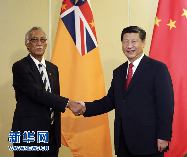 11月22日，國家主席習(xí)近平在斐濟(jì)楠迪會見紐?？偫硭?。新華社記者姚大偉攝 