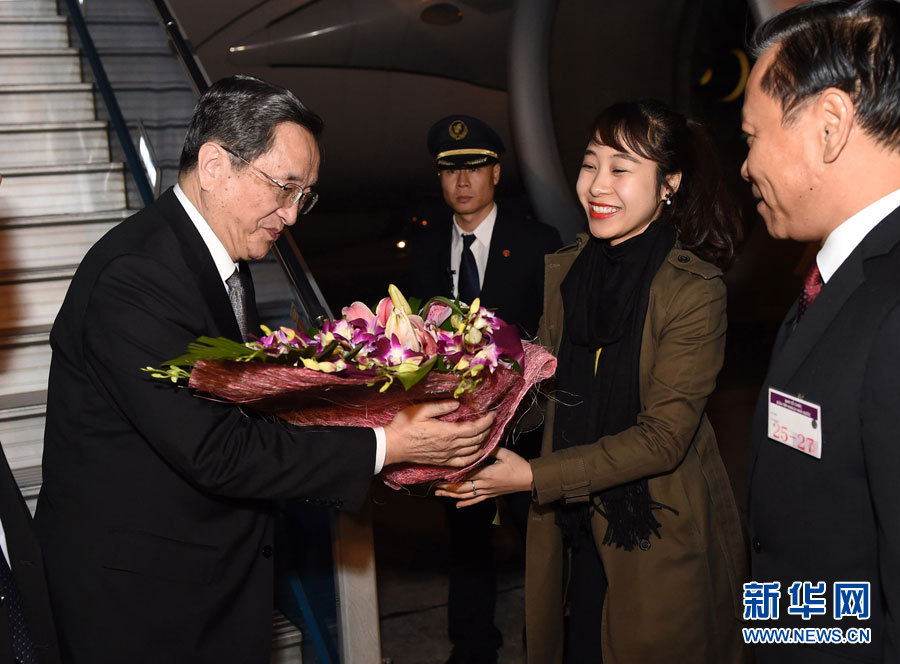 12月25日至27日，中共中央政治局常委、全國(guó)政協(xié)主席俞正聲對(duì)越南進(jìn)行正式訪問(wèn)。這是12月25日，俞正聲抵達(dá)河內(nèi)，開始對(duì)越南進(jìn)行正式訪問(wèn)。 新華社記者馬占成攝