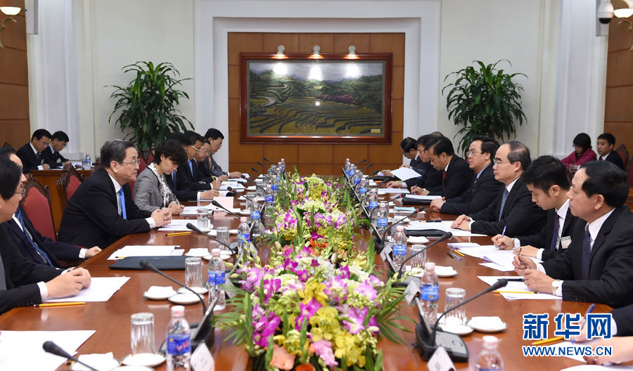 12月25日至27日，中共中央政治局常委、全國(guó)政協(xié)主席俞正聲對(duì)越南進(jìn)行正式訪問(wèn)。這是12月26日，俞正聲在河內(nèi)與越南祖國(guó)陣線主席阮善仁舉行會(huì)談。 新華社記者馬占成攝