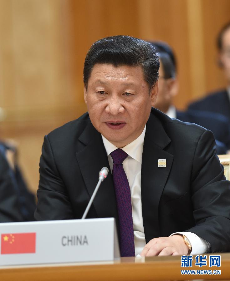 7月9日，金磚國家領(lǐng)導(dǎo)人第七次會(huì)晤在俄羅斯烏法舉行。中國國家主席習(xí)近平、俄羅斯總統(tǒng)普京、巴西總統(tǒng)羅塞夫、印度總理莫迪、南非總統(tǒng)祖馬出席。這是習(xí)近平發(fā)表題為《共建伙伴關(guān)系　共創(chuàng)美好未來》的主旨講話。新華社記者 饒愛民 攝 