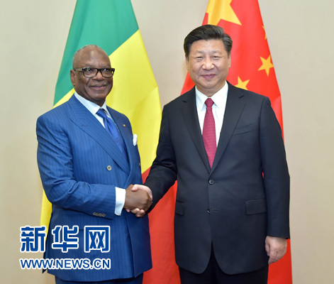12月3日，國家主席習(xí)近平在約翰內(nèi)斯堡會(huì)見馬里總統(tǒng)凱塔。新華社記者 李濤 攝 
