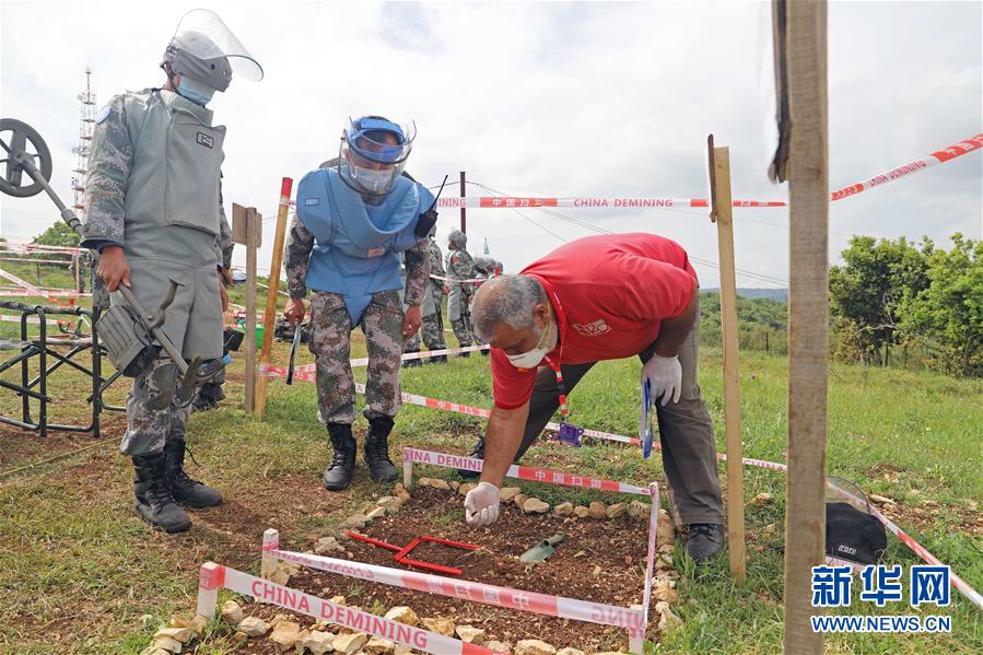 （XHDW&middot;圖文互動）（1）中國赴黎維和官兵獲聯(lián)合國人道主義掃雷資質(zhì)