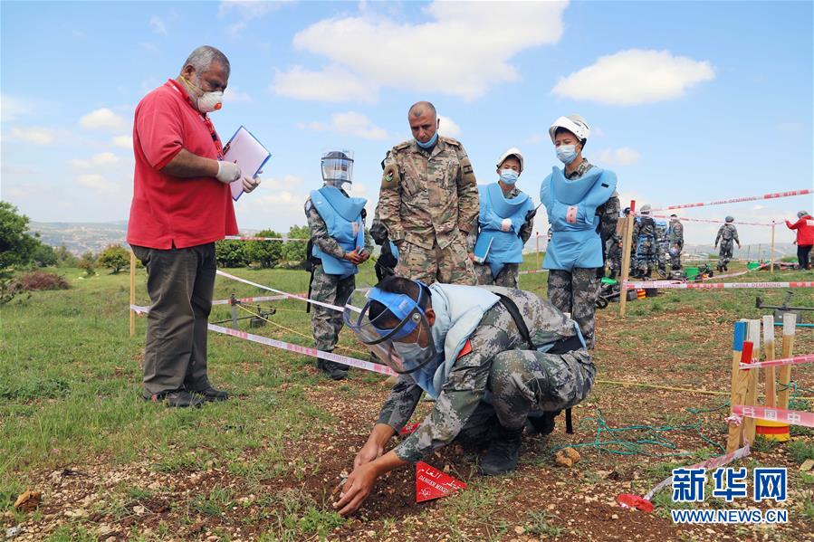 （XHDW&middot;圖文互動）（2）中國赴黎維和官兵獲聯(lián)合國人道主義掃雷資質(zhì)
