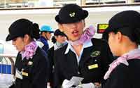 各國(guó)高鐵女乘務(wù)有啥不一樣？【組圖】